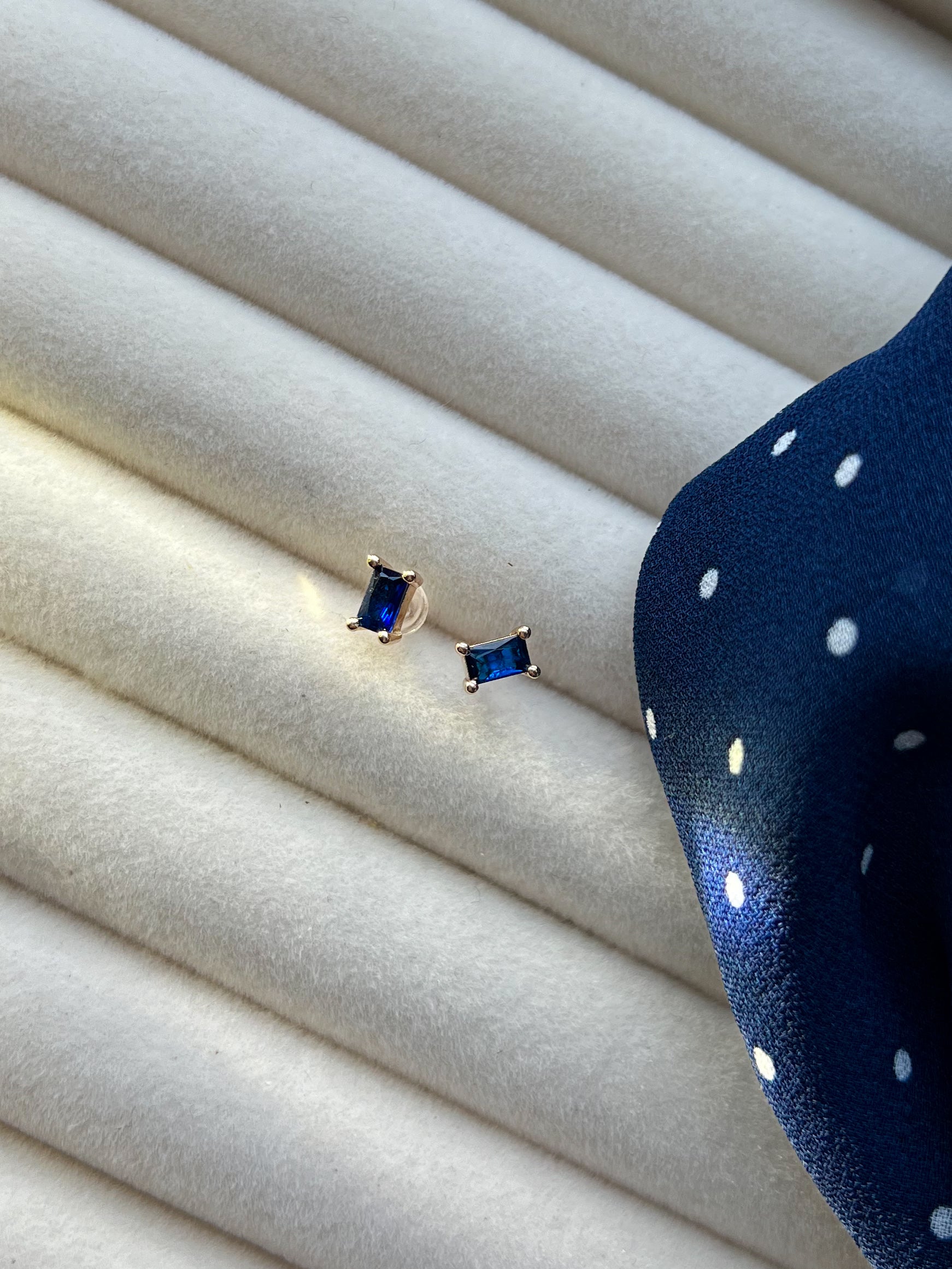 E/ studs with blue sapphire/amethyst/topaz